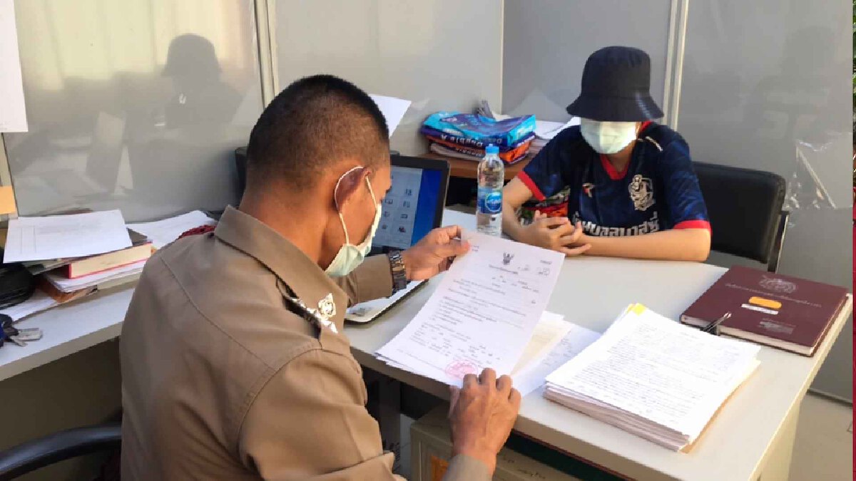 แม่วัย 19 สารภาพใช้สายชาร์จโทรศัพท์รัดคอลูกดับก่อนนำไปทิ้ง