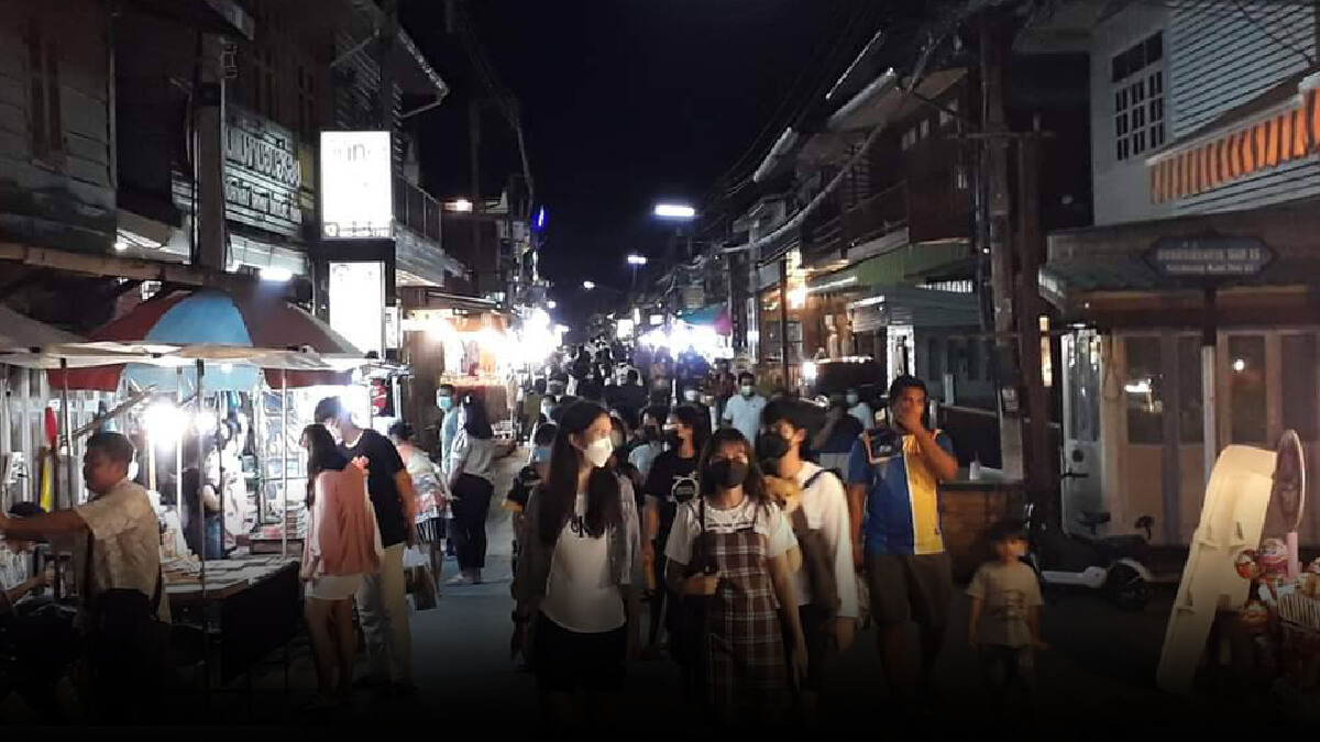 นักท่องเที่ยวนับพันทะลักเที่ยวเมืองเชียงคานช่วงวันหยุดยาว นักท่องเที่ยวนับพันทะลักเที่ยวเมืองเชียงคานช่วงวันหยุดยาว