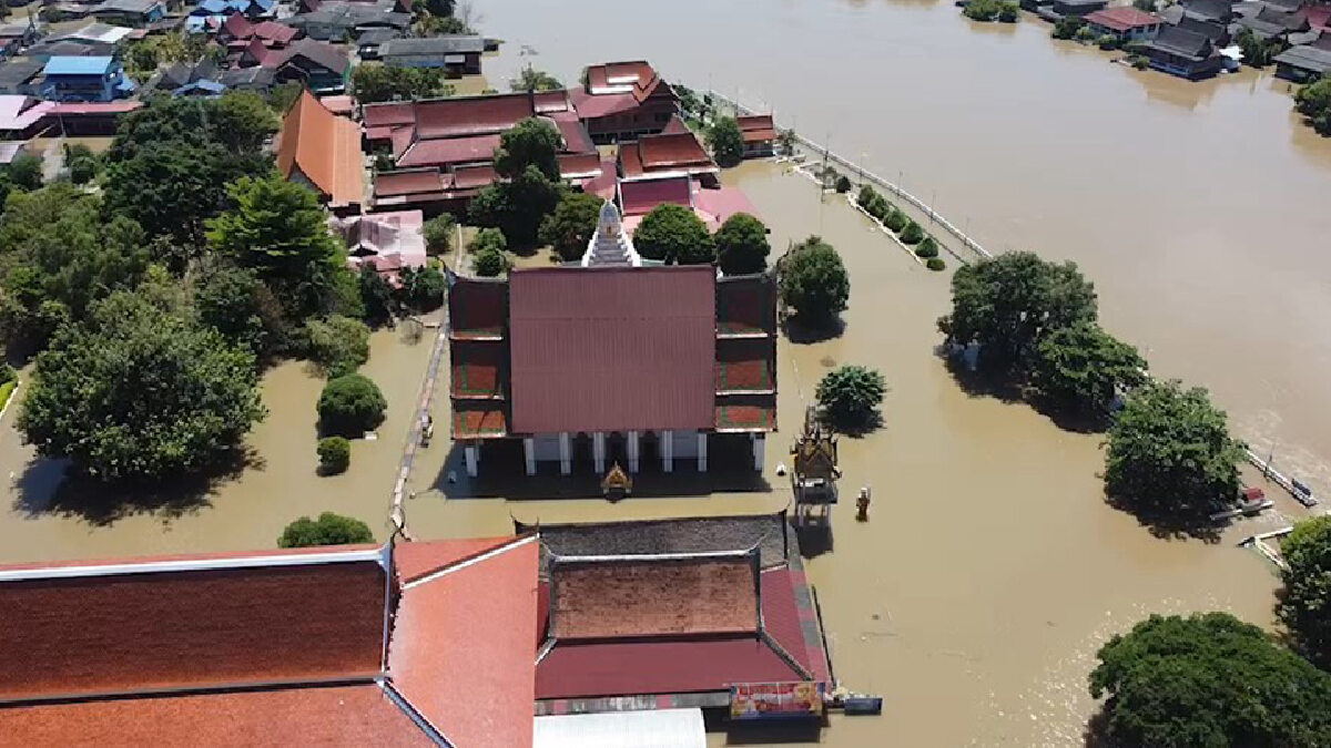 น้ำยังขึ้นสูงปิดถนนสายบางบาล-ผักไห่ น้ำยังขึ้นสูงปิดถนนสายบางบาล-ผักไห่