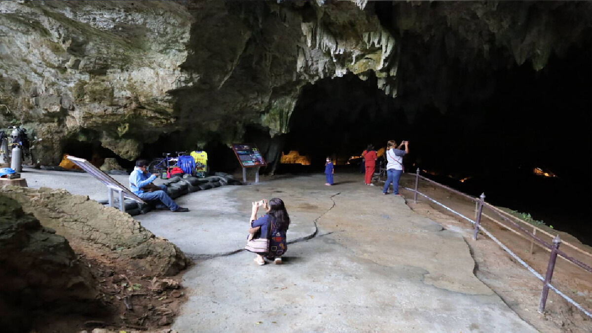 เปิด“ถ้ำหลวง”วันแรกถึงโถง 1 -ท่ามกลางคุมเข้มโควิด เปิด“ถ้ำหลวง”วันแรกถึงโถง 1 -ท่ามกลางคุมเข้มโควิด