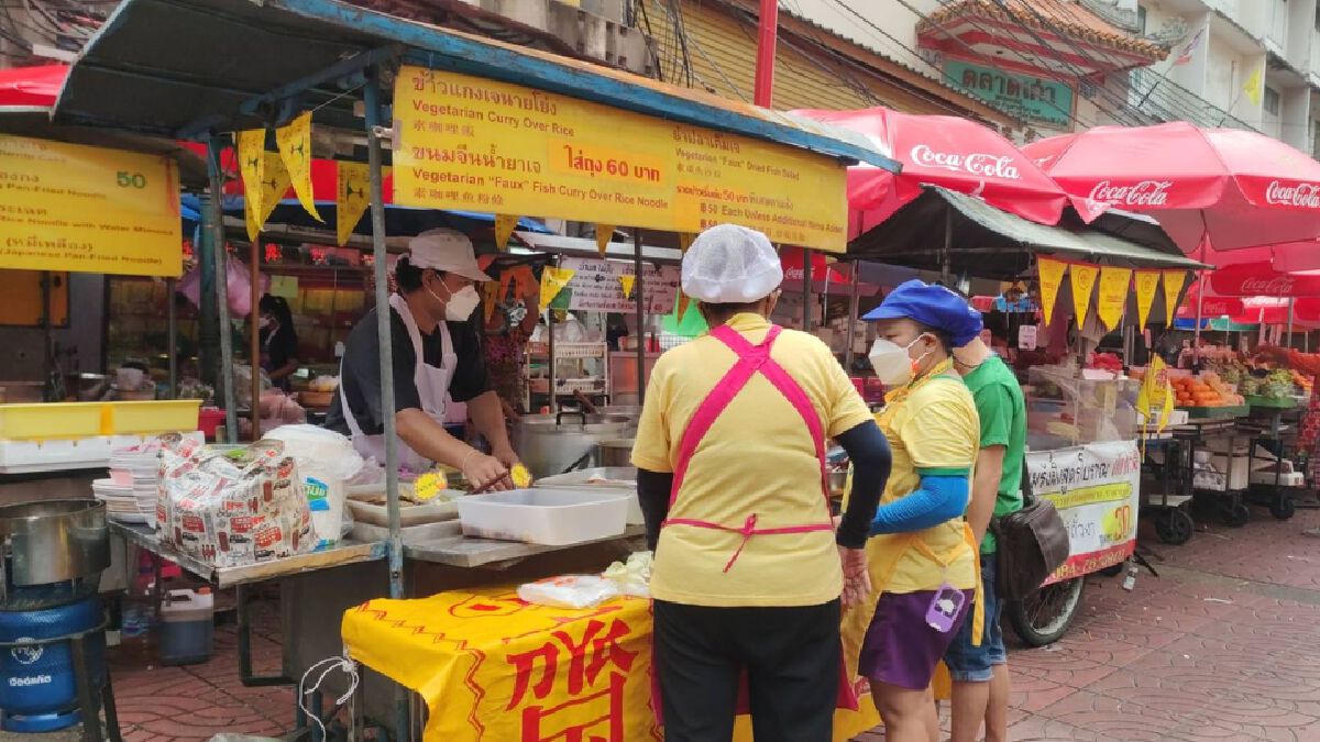 ประชาชนแห่จับจ่ายซื้อของที่ "เยาวราช" ประเดิมเทศกาล "กินเจ" วันแรก ประชาชนแห่จับจ่ายซื้อของที่ "เยาวราช" ประเดิมเทศกาล "กินเจ" วันแรก