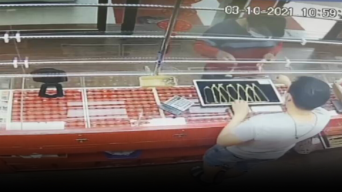 ตำรวจลำพูนปูพรมไล่ล่าคนร้ายชิงทอง 7 บาท