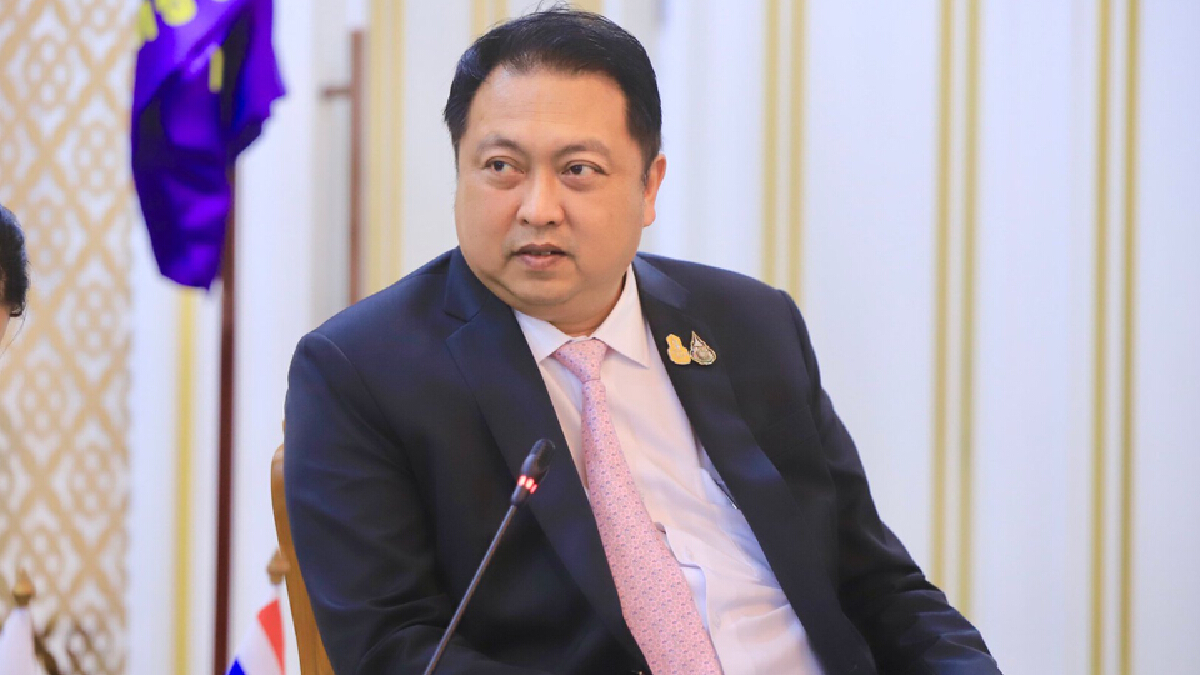 “เสี่ยเฮ้ง” ลั่น ไม่ลอยตามกระแส-เปรียบตัวเองเป็นปลาว่ายทวนน้ำสู้อุปสรรค “เสี่ยเฮ้ง” ลั่น ไม่ลอยตามกระแส-เปรียบตัวเองเป็นปลาว่ายทวนน้ำสู้อุปสรรค
