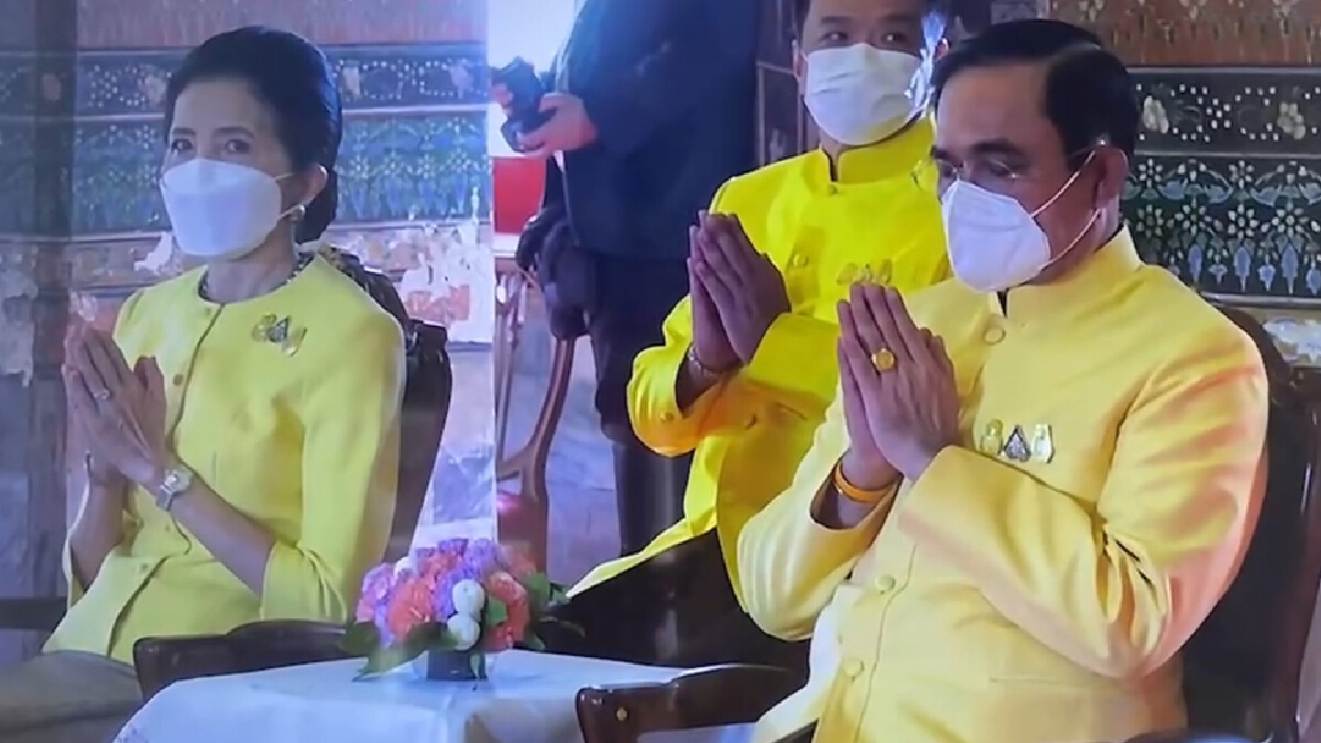 นายกฯ พร้อมครม. จัดพิธีบำเพ็ญกุศล เนื่องในวันคล้ายวันสวรรคตในหลวง ร.๙