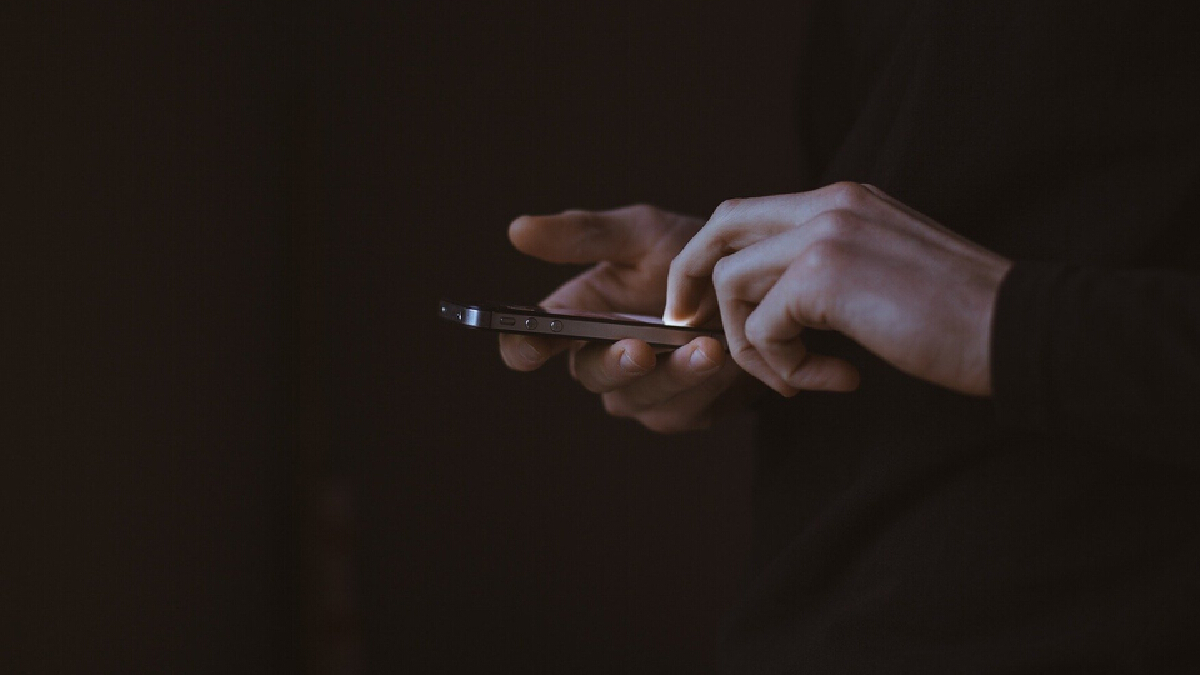 กสทช.ฟัน SMS หลอกลวง ไล่ล่ามิจฉาชีพ ผู้ให้บริการต้องระบุ Sender name