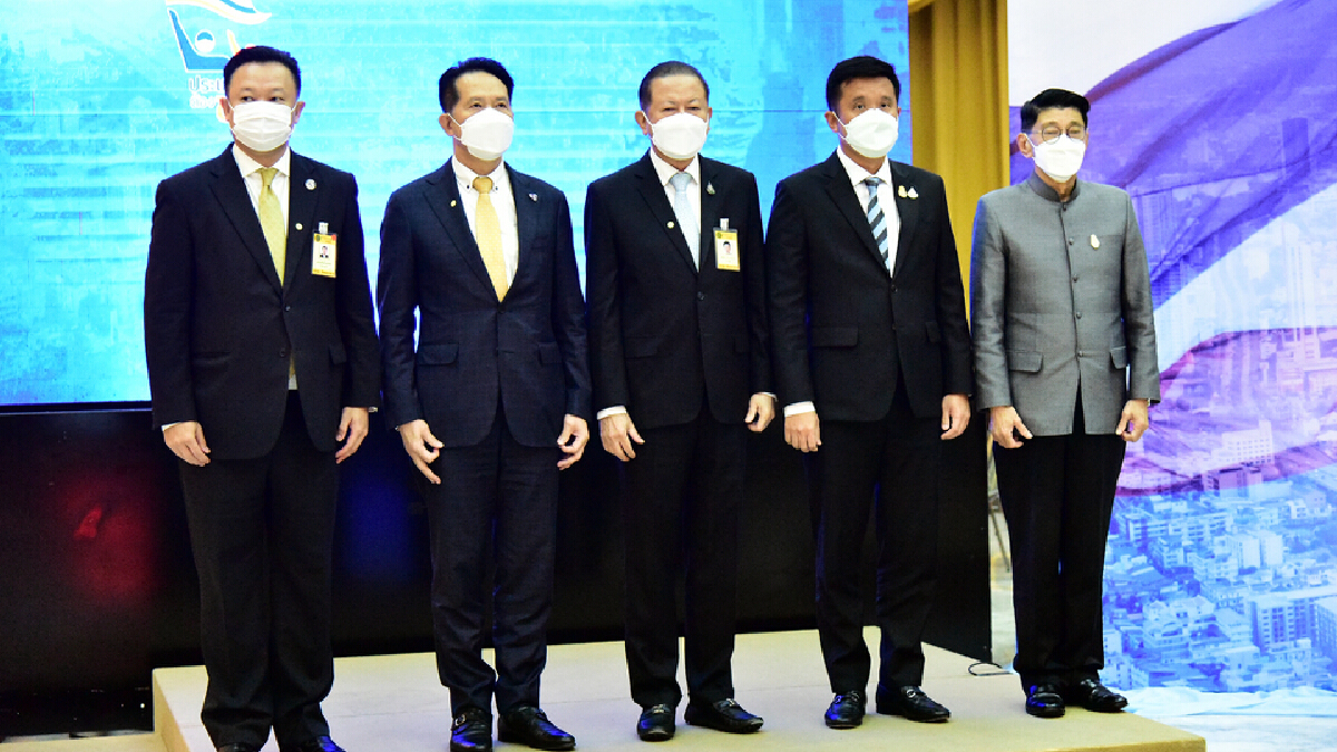 เอกชนยื่น 4 ข้อเสนอนายกฯ เปิดเมืองปลอดภัย เอกชนยื่น 4 ข้อเสนอนายกฯ เปิดเมืองปลอดภัย