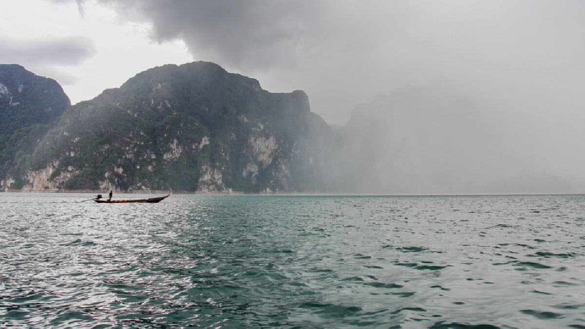 สภาพอากาศวันนี้ อุตุฯ เผย ภาคใต้มีฝนฟ้าคะนองและมีฝนตกหนักบางแห่ง