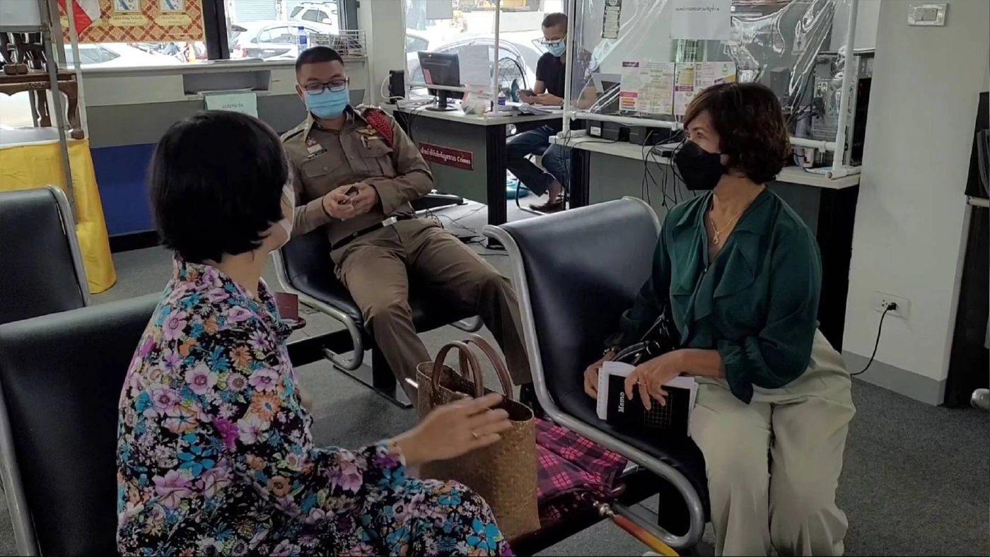 เตรียมออกหมายเรียก-ลูกค้าหัวร้อนผลักอกแม่ค้าผัดไทย เตรียมออกหมายเรียก-ลูกค้าหัวร้อนผลักอกแม่ค้าผัดไทย