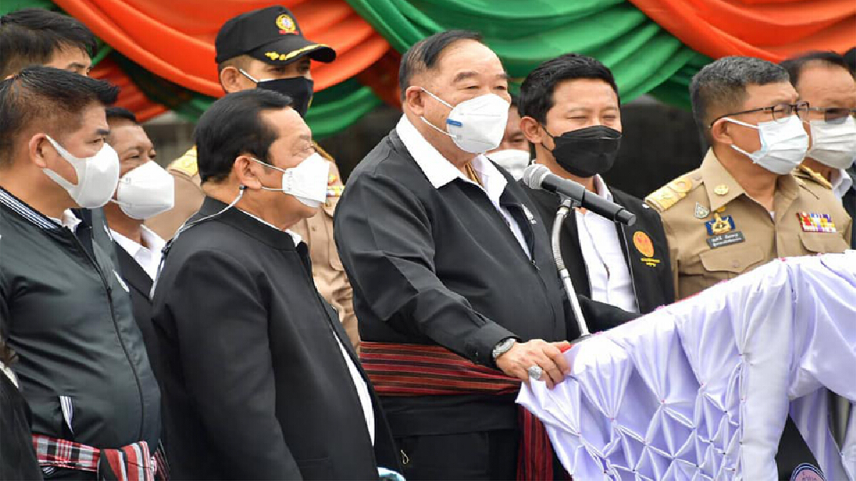 ลุงป้อม สั่งเร่งระบายน้ำลดผลกระทบพี่น้องชาวอีสาน ลุงป้อม สั่งเร่งระบายน้ำลดผลกระทบพี่น้องชาวอีสาน