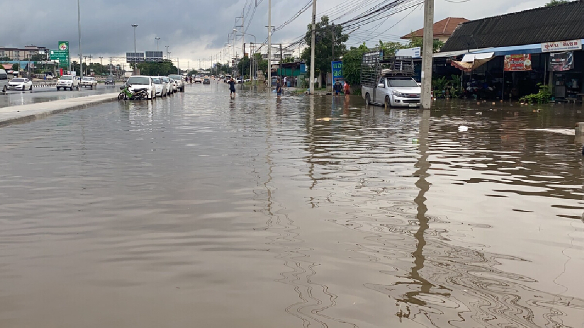 ลำตะคองทะลักท่วมมิตรภาพ บายพาสจม ผู้ว่าเตือนคนเมืองรับมือ ลำตะคองทะลักท่วมมิตรภาพ บายพาสจม ผู้ว่าเตือนคนเมืองรับมือ