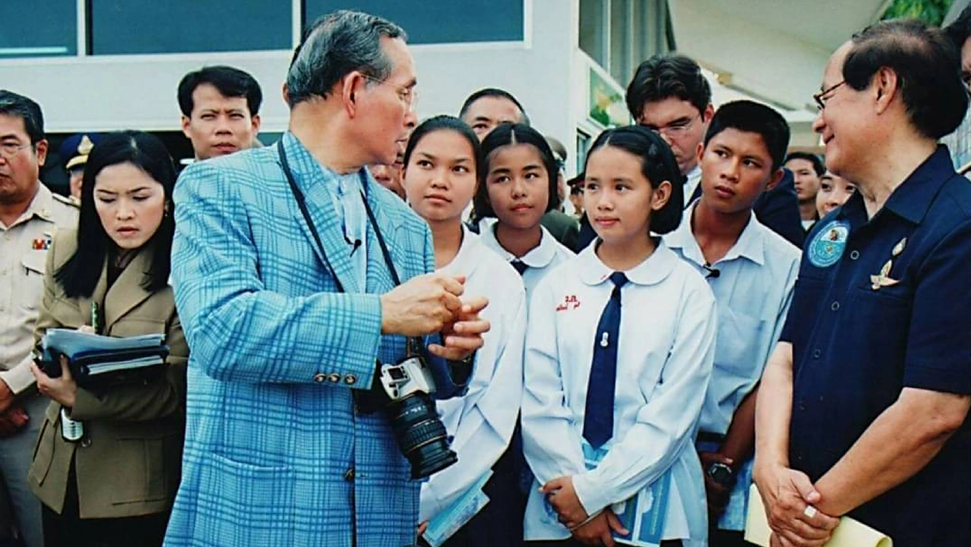 ในหลวง ร.๙ ในความทรงจำ : มีพระราชาเป็นครู