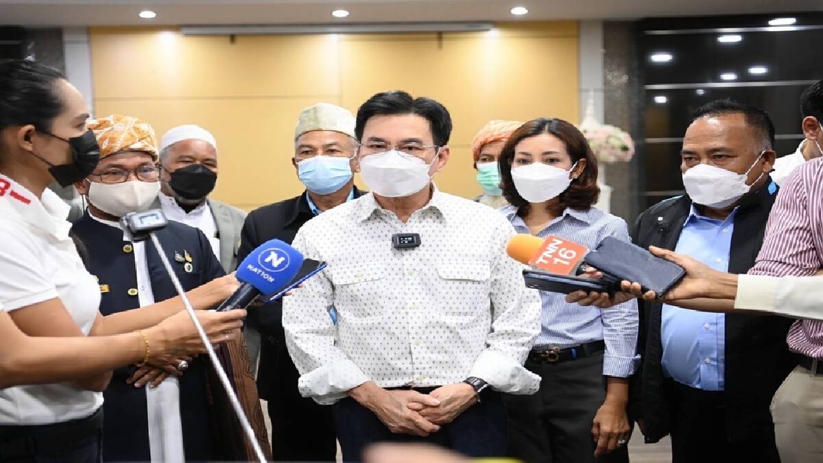 “จุรินทร์” ย้ำ พร้อมหนุน อดีต ส.ส. ชิงเก้าอี้สมัยหน้า “จุรินทร์” ย้ำ พร้อมหนุน อดีต ส.ส. ชิงเก้าอี้สมัยหน้า