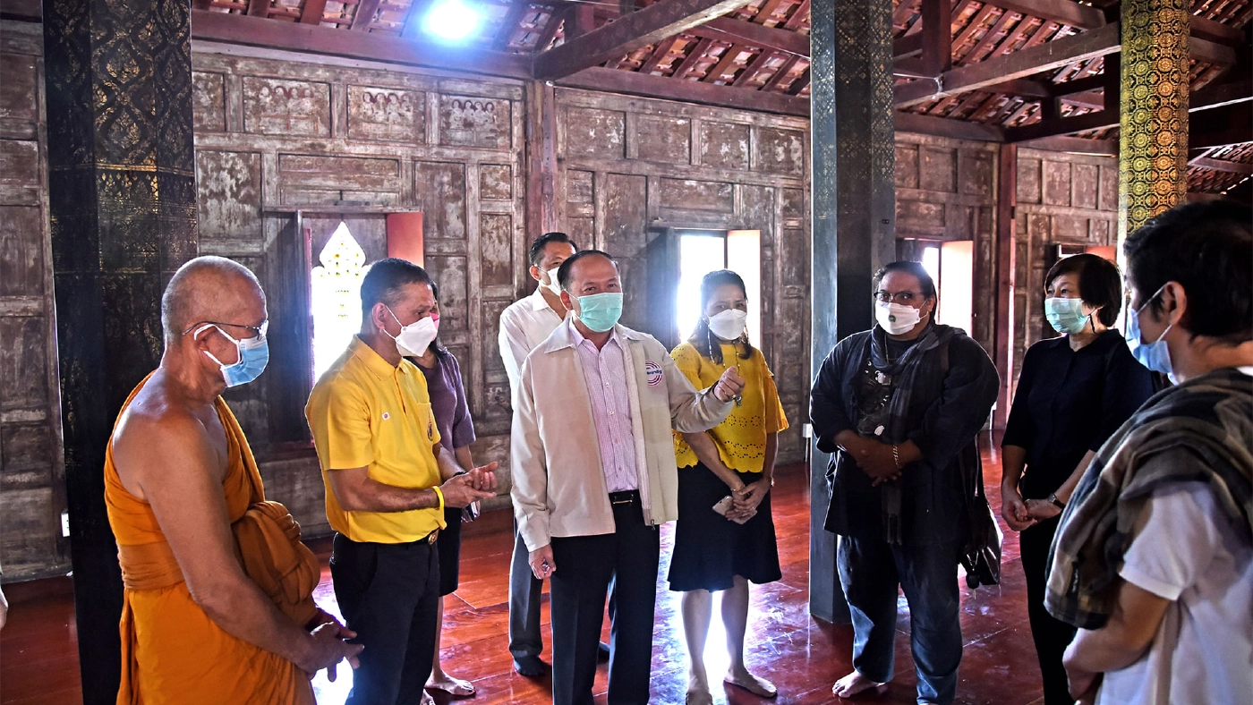 กรมศิลปากรตรวจสอบเสาไม้โบราณสมัยกรุงศรีอยุธยาแตก-ทรุดตัว