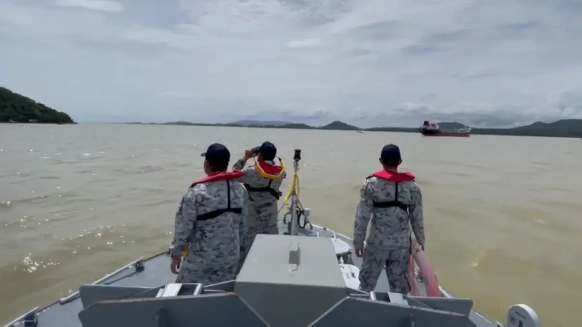 เร่งค้นหานักประดาน้ำสูญหายอีก 1 ชีวิต เหตุเรือสปีดโบ๊ทล่มกลางทะเล เร่งค้นหานักประดาน้ำสูญหายอีก 1 ชีวิต เหตุเรือสปีดโบ๊ทล่มกลางทะเล