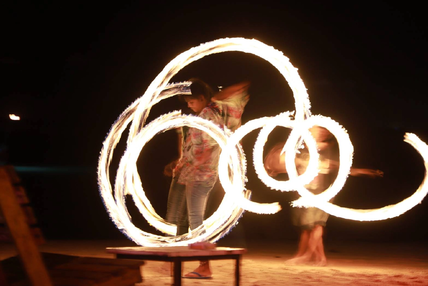 ควงไฟเกาะเต่าคืนชีพ สัญญาณรับนักท่องเที่ยว