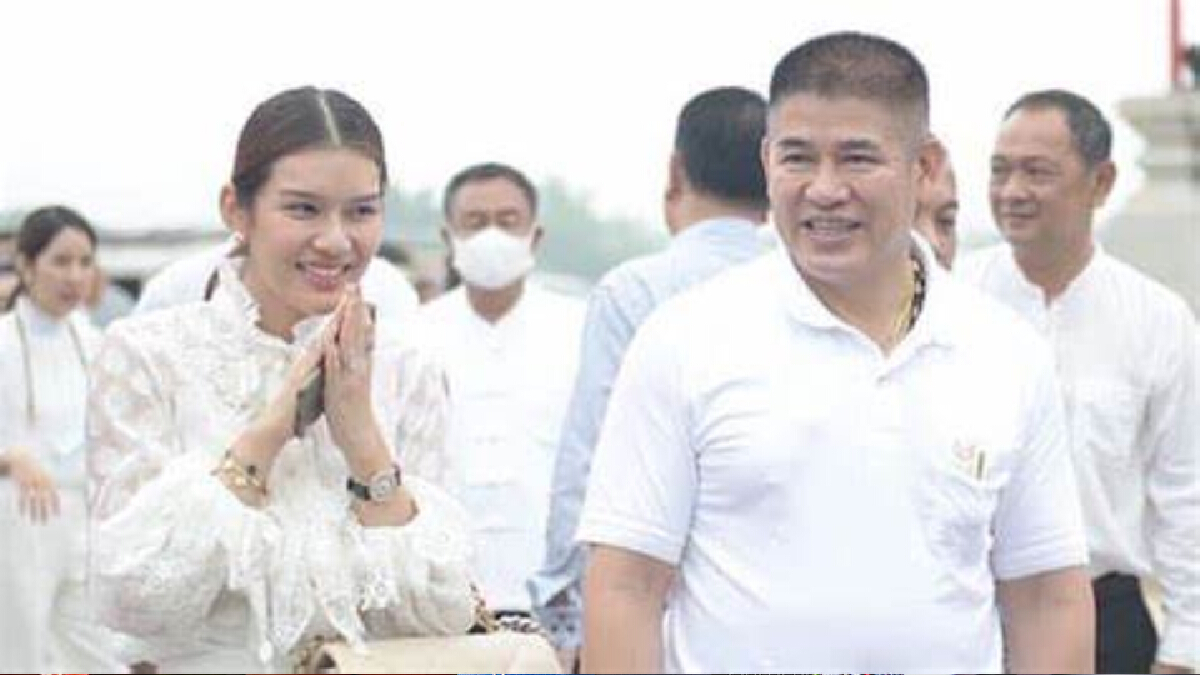 "ร.อ.ธรรมนัส" ปัดข่าวภรรยา นั่งประธานยุทธศาสตร์พรรคประชาธิปไตยใหม่ "ร.อ.ธรรมนัส" ปัดข่าวภรรยา นั่งประธานยุทธศาสตร์พรรคประชาธิปไตยใหม่