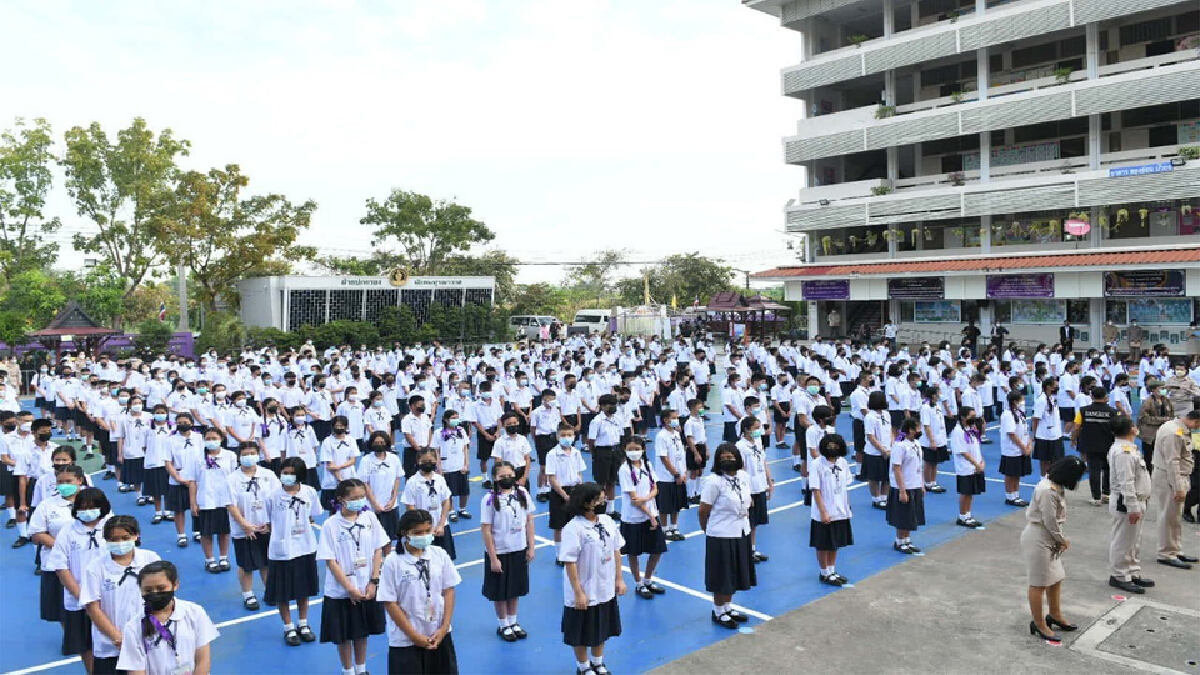 กทม. เปิดเทอมมัธยมวันแรก On-Site ภายใต้มาตรการป้องกันโควิด