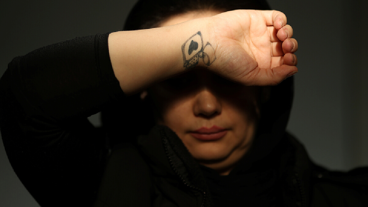 สาวอิหร่านก็ฮิตสัก ตามกระแสที่กำลังได้รับความนิยม สาวอิหร่านก็ฮิตสัก ตามกระแสที่กำลังได้รับความนิยม