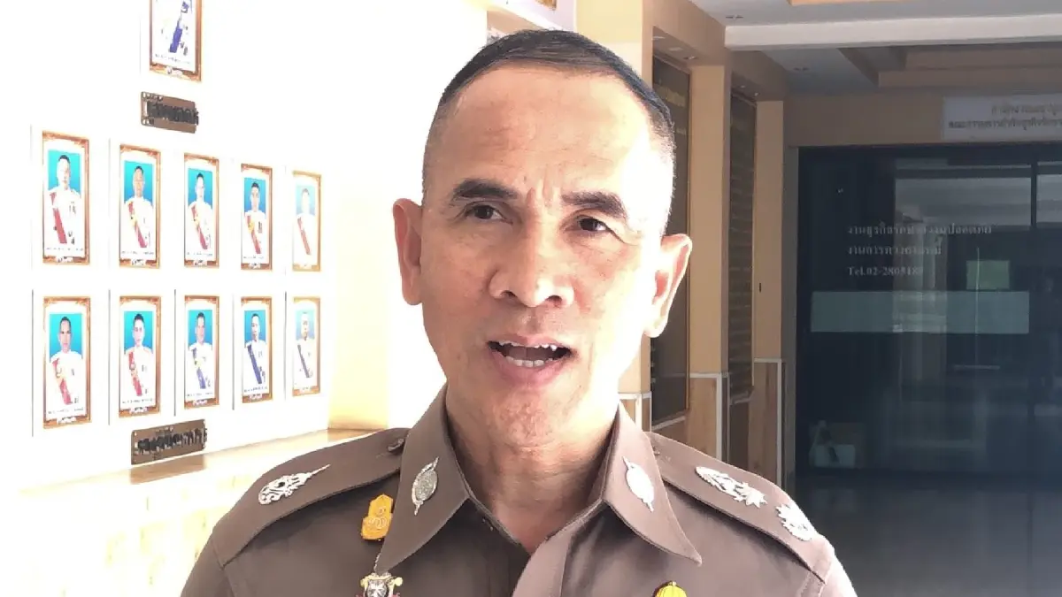 พล.ต.ต.จิรสันต์ แจง ไม่พบข้อบกพร่องสน.ปทุมวัน ปล่อยจำหน่ายสุราเกิน 3 ทุ่ม พล.ต.ต.จิรสันต์ แจง ไม่พบข้อบกพร่องสน.ปทุมวัน ปล่อยจำหน่ายสุราเกิน 3 ทุ่ม
