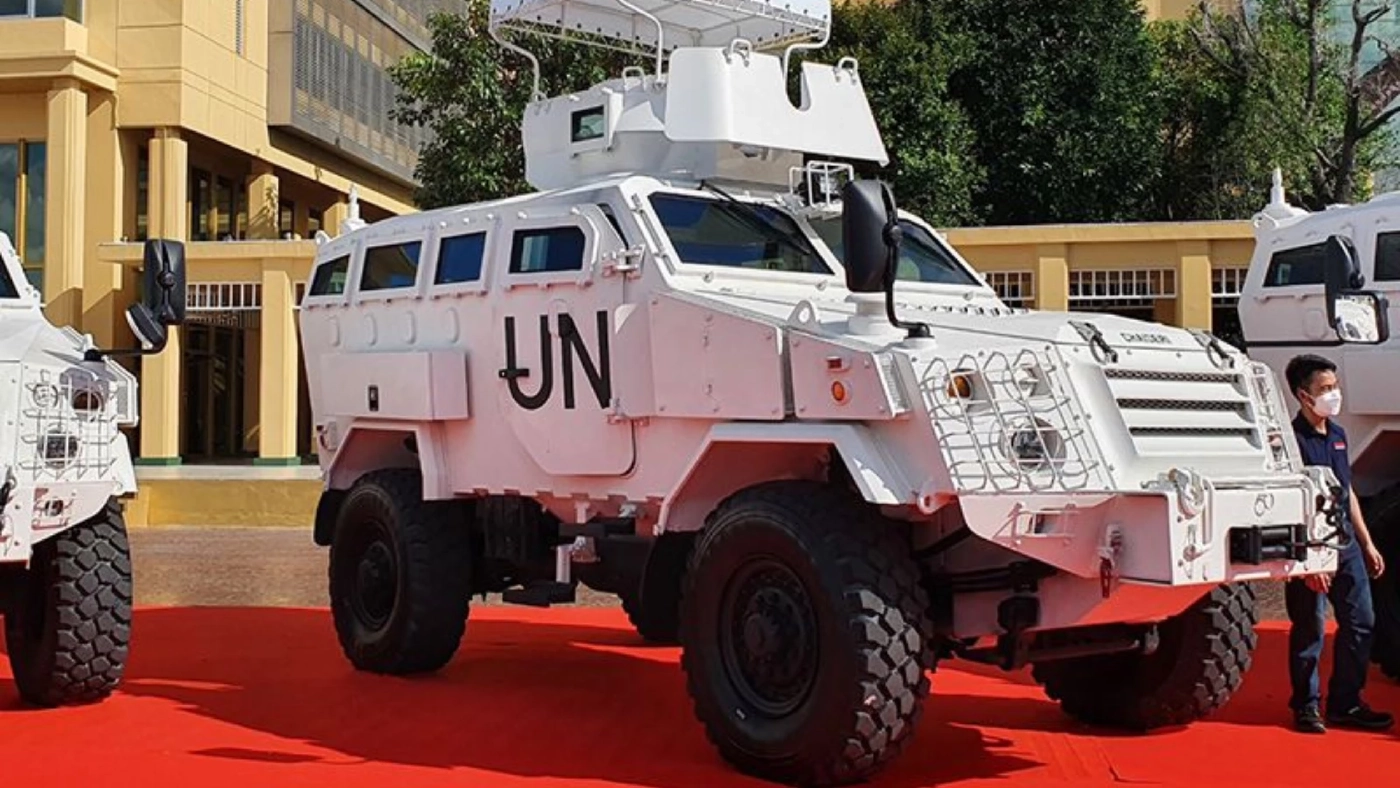 ถึงมือแล้ว! ไทยส่งมอบยานเกราะล้อยาง 15 คันให้ภูฏาน