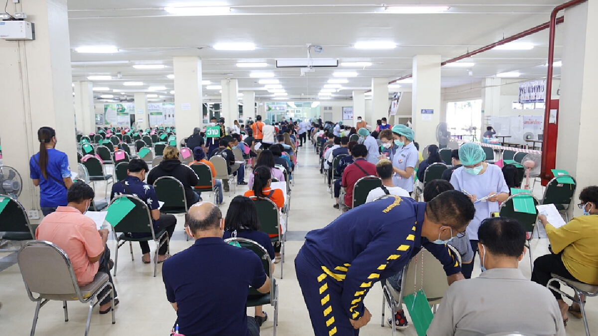 อุดรธานีฉีดวัคซีนแคมเปญ 11.11 อย่างคึกคัก