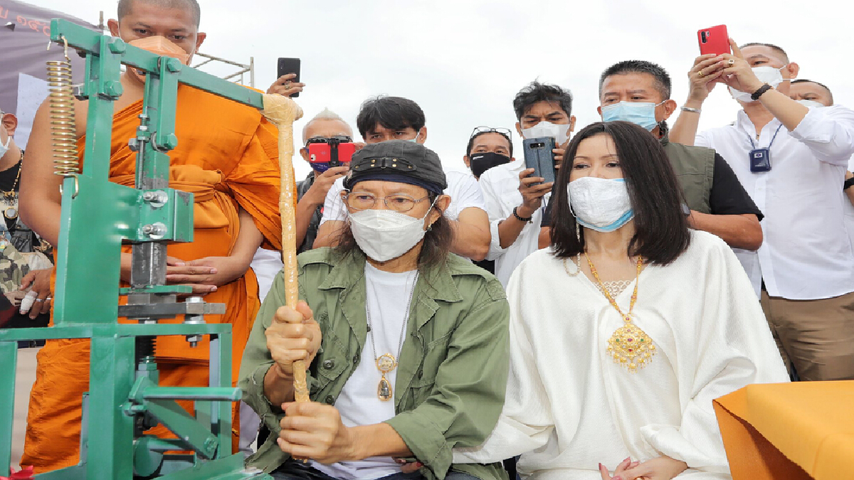 กดพิมพ์นำฤกษ์ พระสมเด็จวัดระฆัง รุ่นอนุสรณ์ครบรอบ 150 ปี