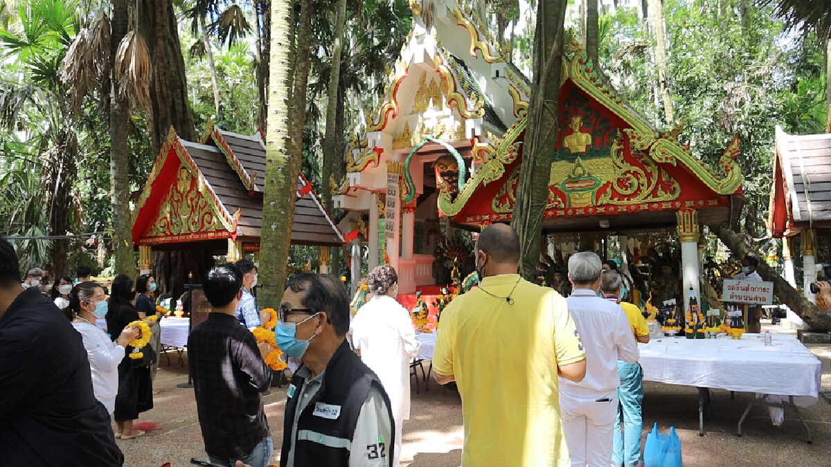 ผู้ว่าอุดรตรวจเปิดคำชะโนดวันแรกนักท่องเที่ยวแห่จองคิวมาคึกคัก