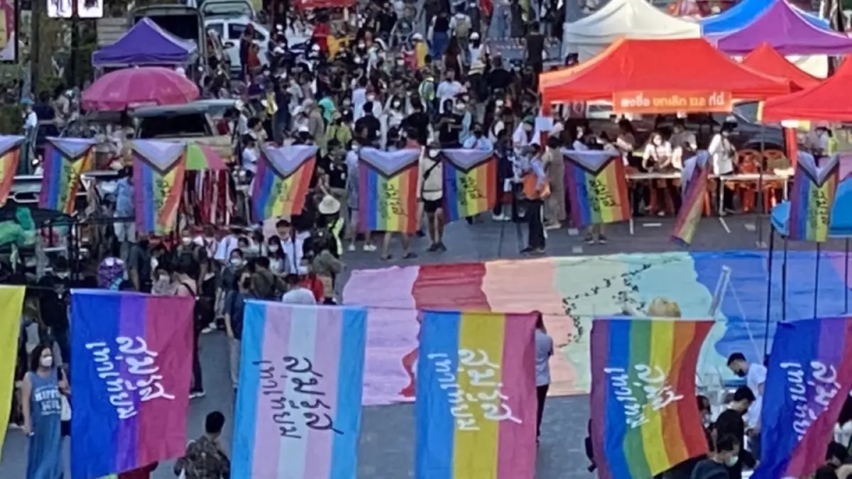 “กลุ่มภาคีสีรุ้งฯ” ล่า 1 ล้านชื่อแก้กม.สมรสเท่าเทียม 5 พรรคการเมืองร่วมด้วย “กลุ่มภาคีสีรุ้งฯ” ล่า 1 ล้านชื่อแก้กม.สมรสเท่าเทียม 5 พรรคการเมืองร่วมด้วย