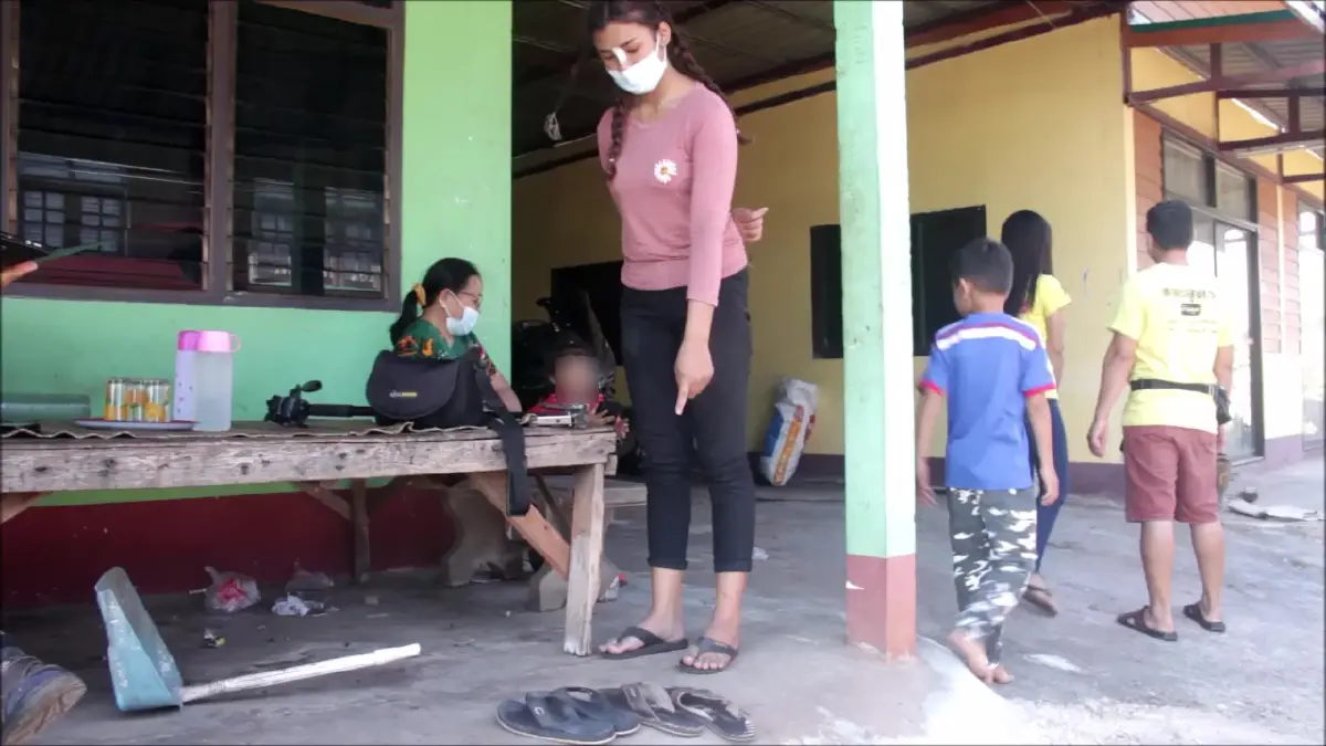 ปิดซอยรุมยำสาวคาบ้าน เคลียร์ปมรักสามเส้าแฟนใหม่ เมียเก่า ปิดซอยรุมยำสาวคาบ้าน เคลียร์ปมรักสามเส้าแฟนใหม่ เมียเก่า