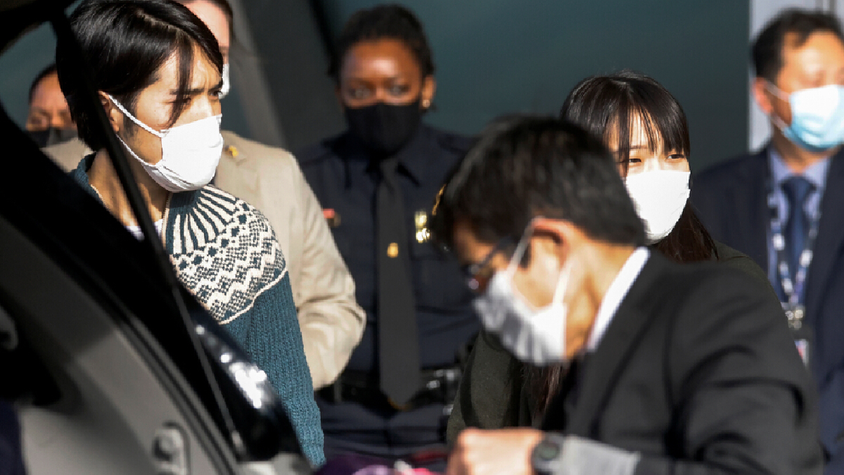 กลีบกุหลาบหรือขวากหนามที่รออดีตเจ้าหญิงมาโกะ