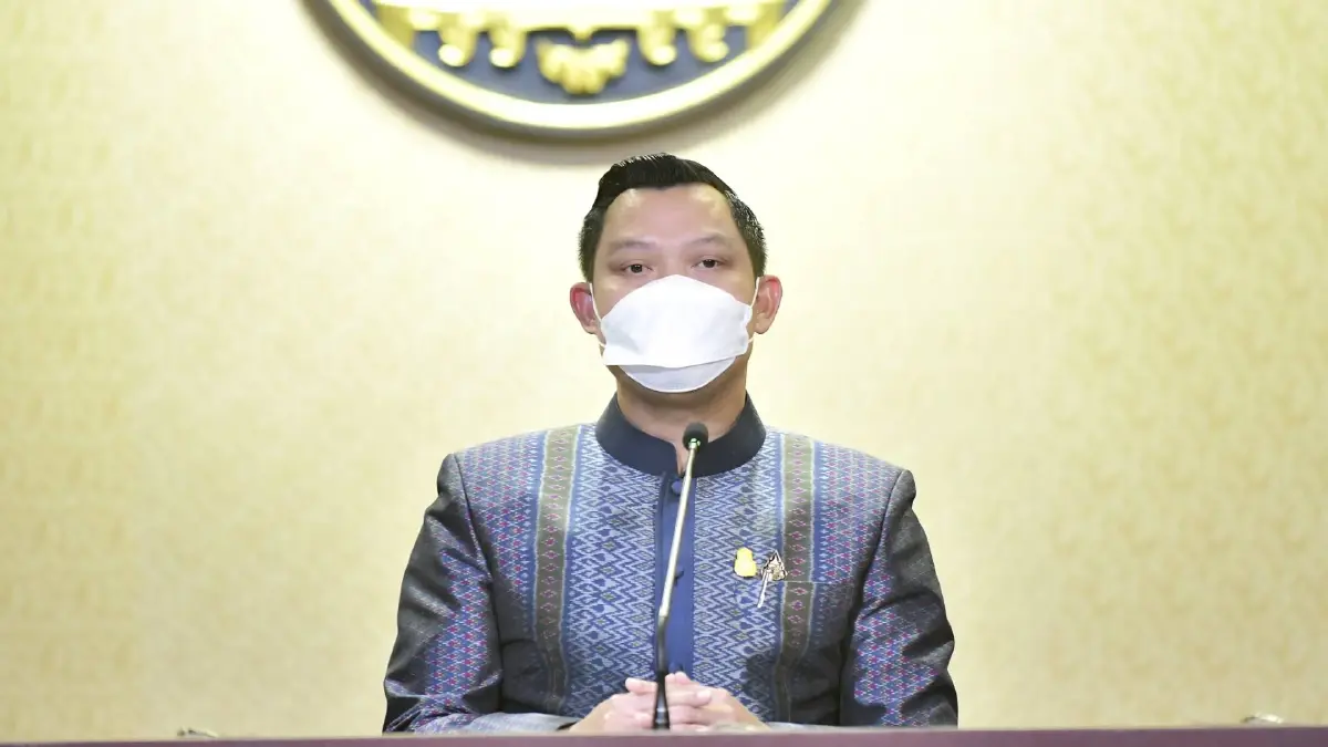 "บิ๊กตู่" สั่งเกาะติดสถานการณ์น้ำท่วมภาคใต้ 24 ชม. "บิ๊กตู่" สั่งเกาะติดสถานการณ์น้ำท่วมภาคใต้ 24 ชม.