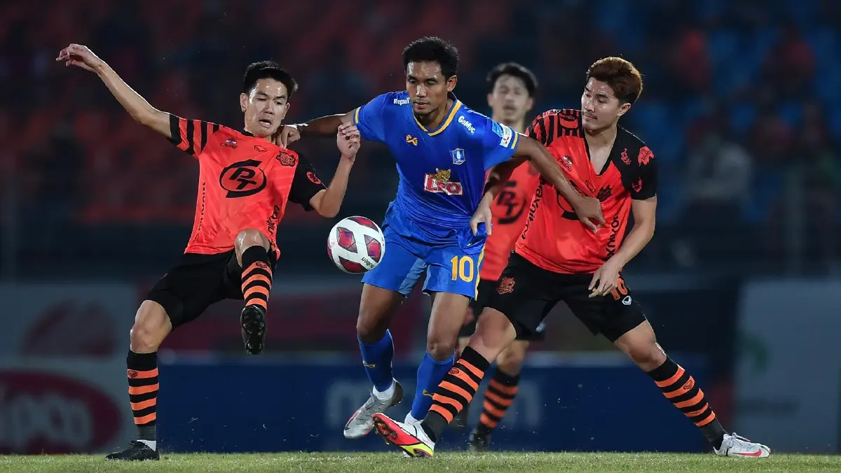 เจาะไม่เข้า! บีจีบุกเจ๊าประจวบ 0-0 ศึกไทยลีก เจาะไม่เข้า! บีจีบุกเจ๊าประจวบ 0-0 ศึกไทยลีก