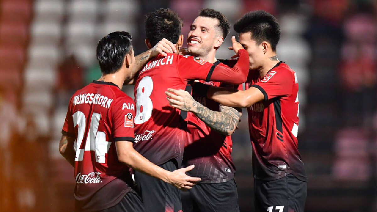 "พ็อพพ์"ซัดเบิ้ลพาเมืองทองอัดเชียงใหม่2-0 "พ็อพพ์"ซัดเบิ้ลพาเมืองทองอัดเชียงใหม่2-0