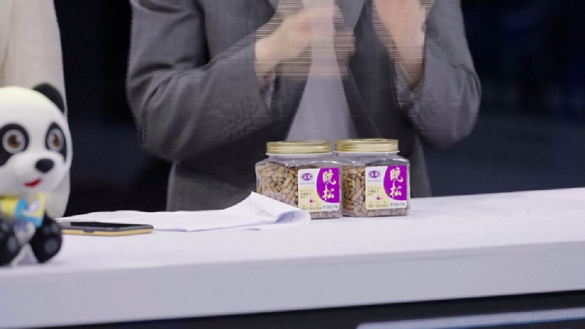 จีนแห่ซื้อของดีจากอัฟกานิสถาน แสนกว่ากระปุกหมดในไม่กี่นาที