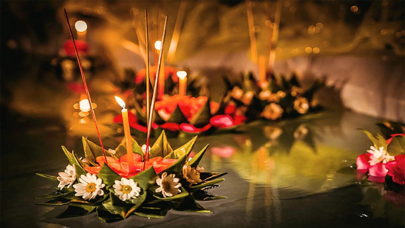 เปิดตำรา "ลอยกระทง" ขอขมาพระแม่คงคา เกิดปีไหนควรใส่อะไรดี