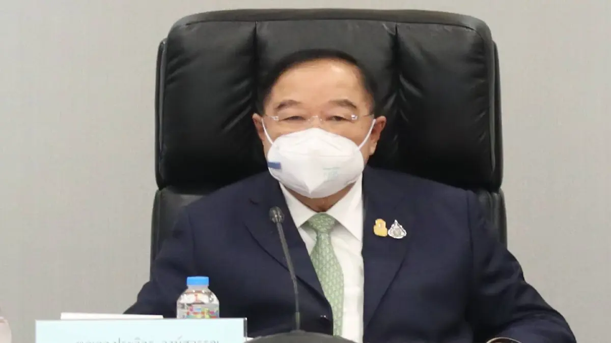 "ประวิตร" ปิดจุดอ่อน-เสี่ยงอุบัติเหตุทางถนนปี 65