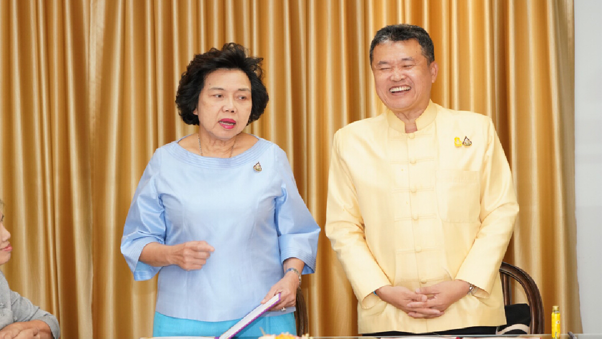ปลัดมหาดไทยกักตัวด่วน หลังภรรยาติดเชื้อโควิด-19 ปลัดมหาดไทยกักตัวด่วน หลังภรรยาติดเชื้อโควิด-19