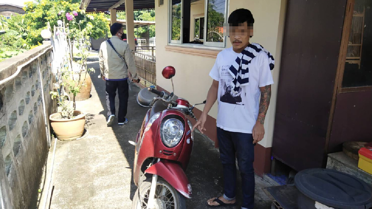 ตร.นครบาล รวบหนุ่มจอมตุ๋นขายอุปกรณ์บิ๊กไบค์ในตำนาน ตร.นครบาล รวบหนุ่มจอมตุ๋นขายอุปกรณ์บิ๊กไบค์ในตำนาน