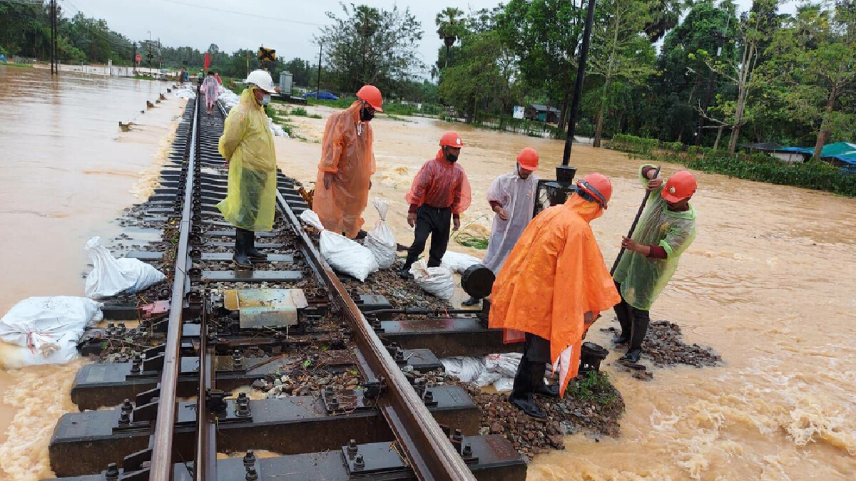 การรถไฟฯ เปิดเดินรถเส้นทางสายใต้ตามปกติ การรถไฟฯ เปิดเดินรถเส้นทางสายใต้ตามปกติ