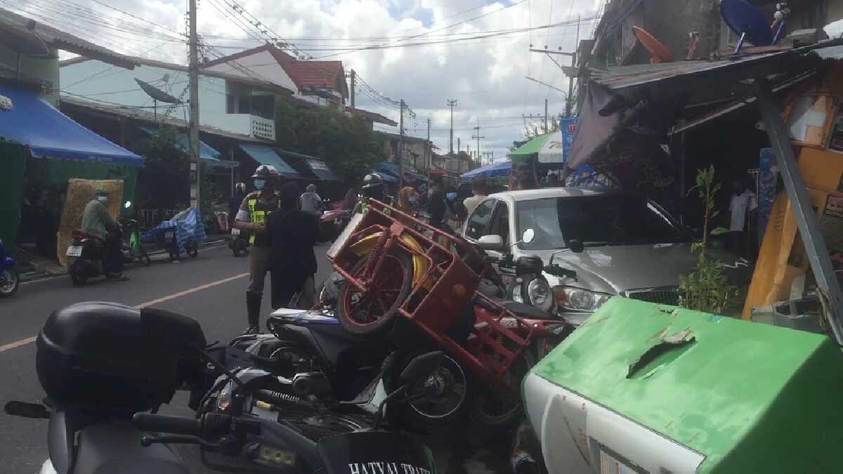 ผู้พิพากษาศาลเยาวชนฯ พุ่งชนพรวดเดียว 8 คันรวด