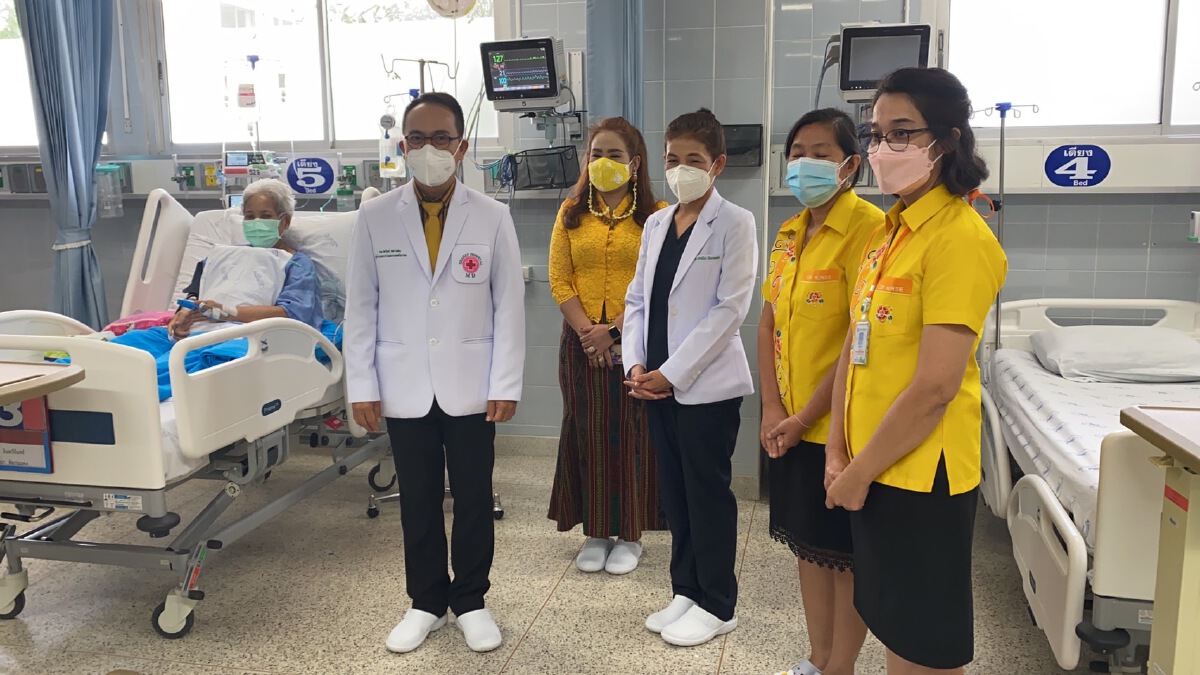 รพ.ศรีสะเกษ สุดเจ๋ง ผ่าตัดเปลี่ยนหัวใจรายแรกได้สำเร็จ