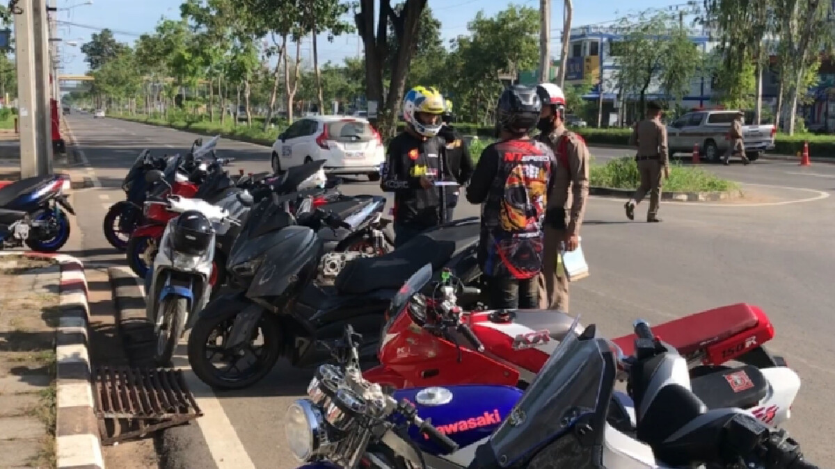 แก๊งซิ่งทริปไม่อาบน้ำนับพันคัน บุกเพชรบูรณ์ ตร.ตั้งด่านสกัดจับวุ่น