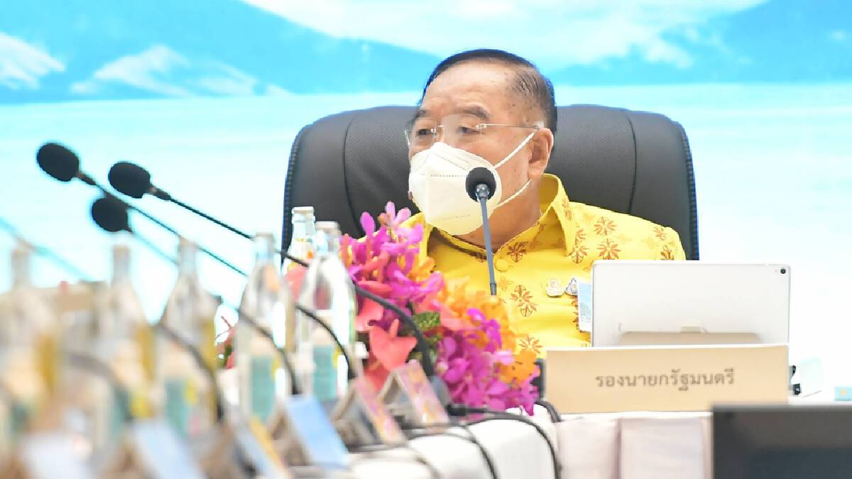 “บิ๊กป้อม” ปัดตอบ “บิ๊กแป๊ะ” ร่วมงานพรรคด้านใด