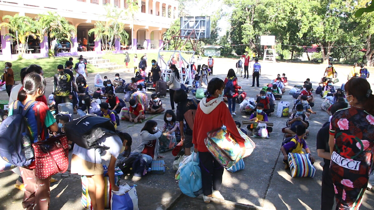 คลัสเตอร์รร.นิคมคำสร้อยพิทยาสรรพ์ ผลตรวจ RT-PCR เป็นลบทุกคน คลัสเตอร์รร.นิคมคำสร้อยพิทยาสรรพ์ ผลตรวจ RT-PCR เป็นลบทุกคน