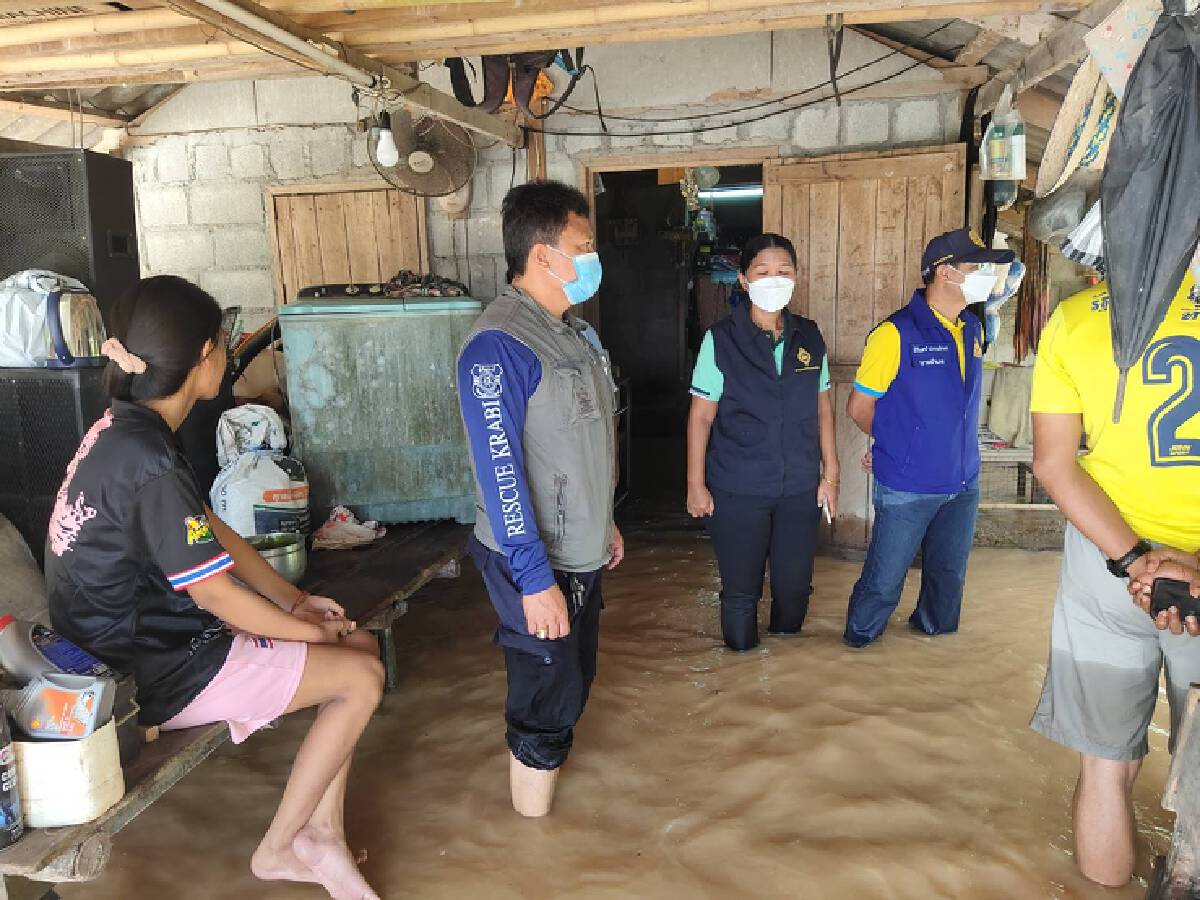 เร่งสำรวจความเสียหาย พื้นที่น้ำท่วม อ.เขาพนม เร่งสำรวจความเสียหาย พื้นที่น้ำท่วม อ.เขาพนม