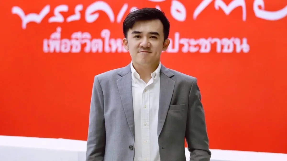 รองโฆษกเพื่อไทย จี้ รัฐบาล อย่าละเลยธุรกิจปางช้าง-คนเลี้ยง รองโฆษกเพื่อไทย จี้ รัฐบาล อย่าละเลยธุรกิจปางช้าง-คนเลี้ยง