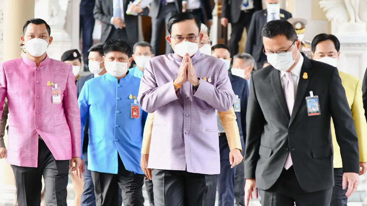 จับตา! ศบค. พิจารณาปรับลดไม่มีพื้นที่แดงเข้ม จับตา! ศบค. พิจารณาปรับลดไม่มีพื้นที่แดงเข้ม