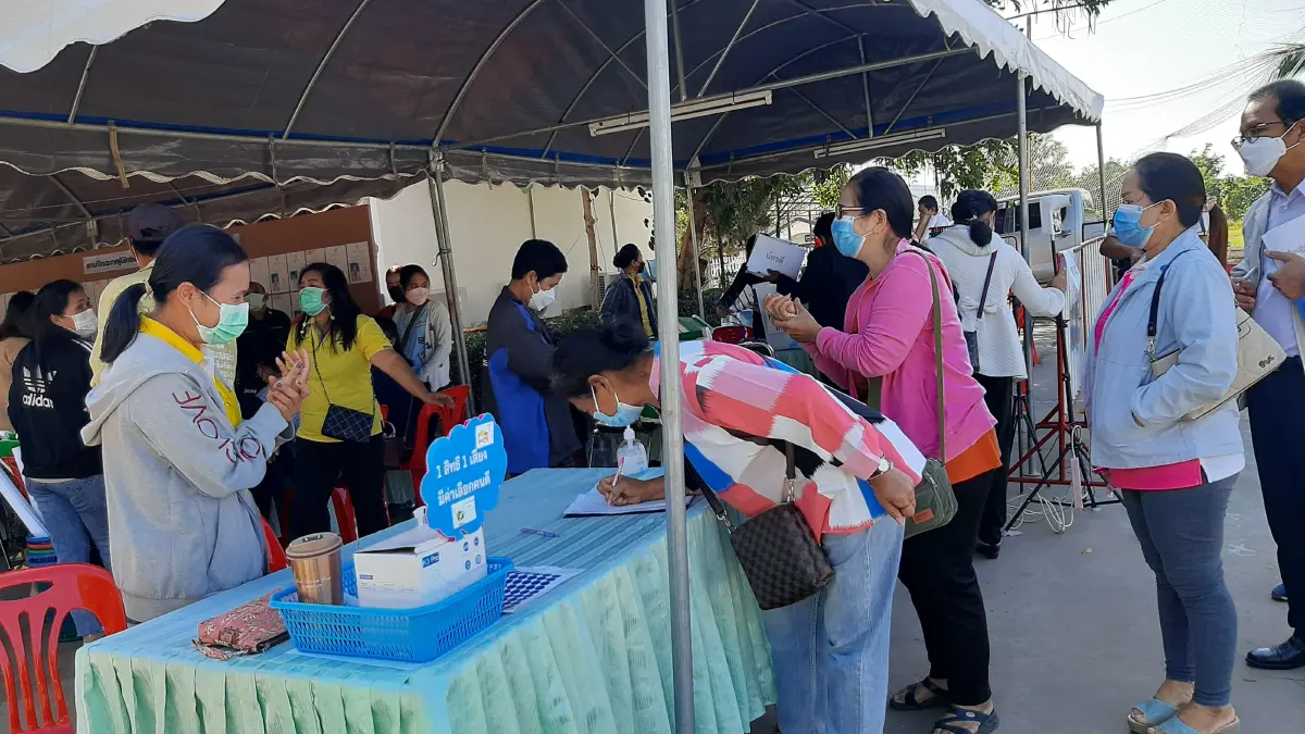 บรรยากาศรับหีบบัตรเลือกตั้ง นายกอบต.คึกคัก ชาวบ้านอยากได้คนไม่โกง