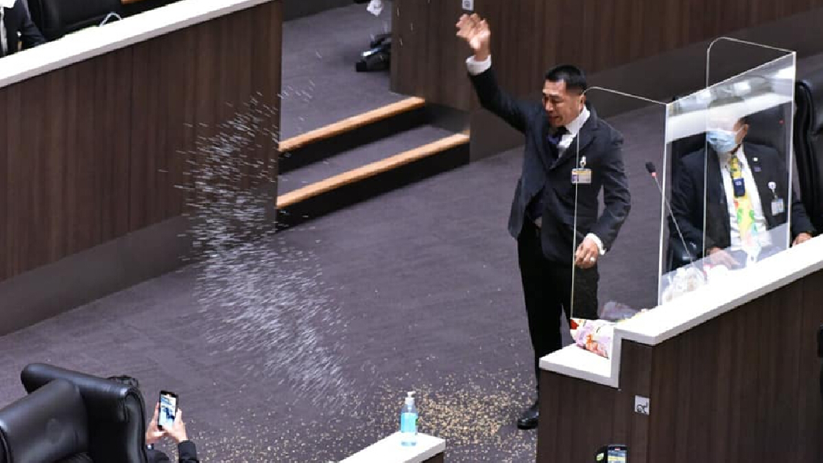 ของขึ้น ! “พิเชษฐ์” หว่านข้าวกลางสภาฯ หลัง “จุรินทร์” ไม่มาตอบปัญหาราคาตก
