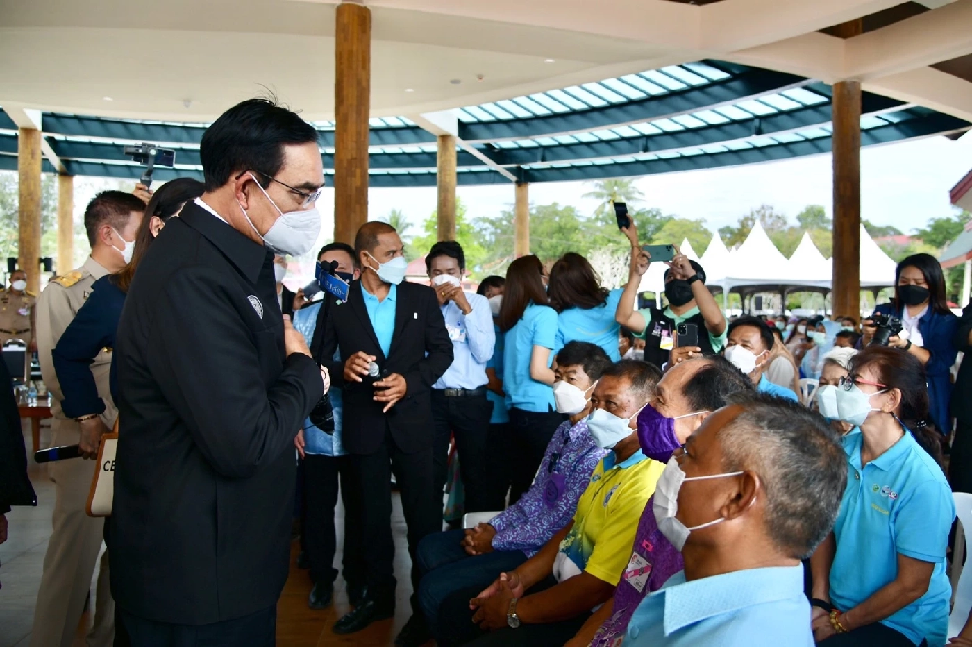 นายกฯ อ้อนคนตรัง ชมทะเล "กระบี่-ตรังสวยจับใจ"